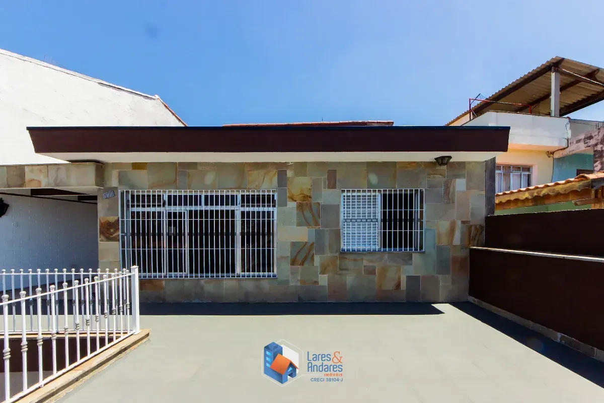 Foto do imóvel Casa para venda em Jardim Líbano com 3 quartos, 276m² em Rua Professor Araújo Coelho