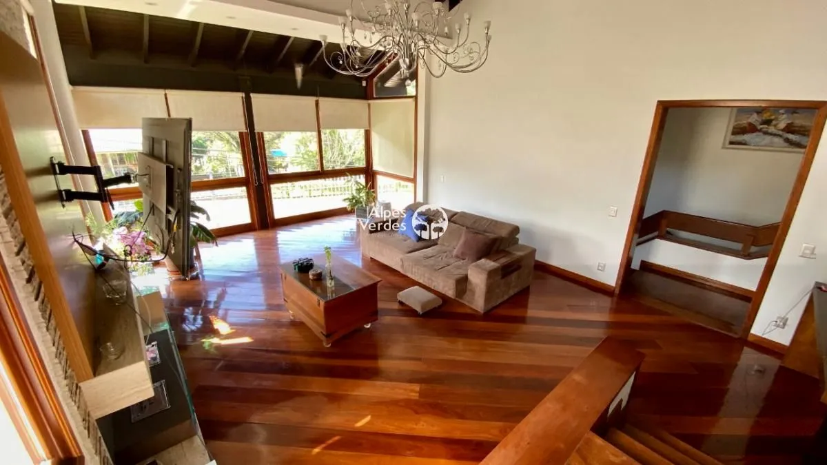 Imagem Vende-se casa totalmente mobiliada em Três Coroas-3 Quartos- R$3.200.000,00