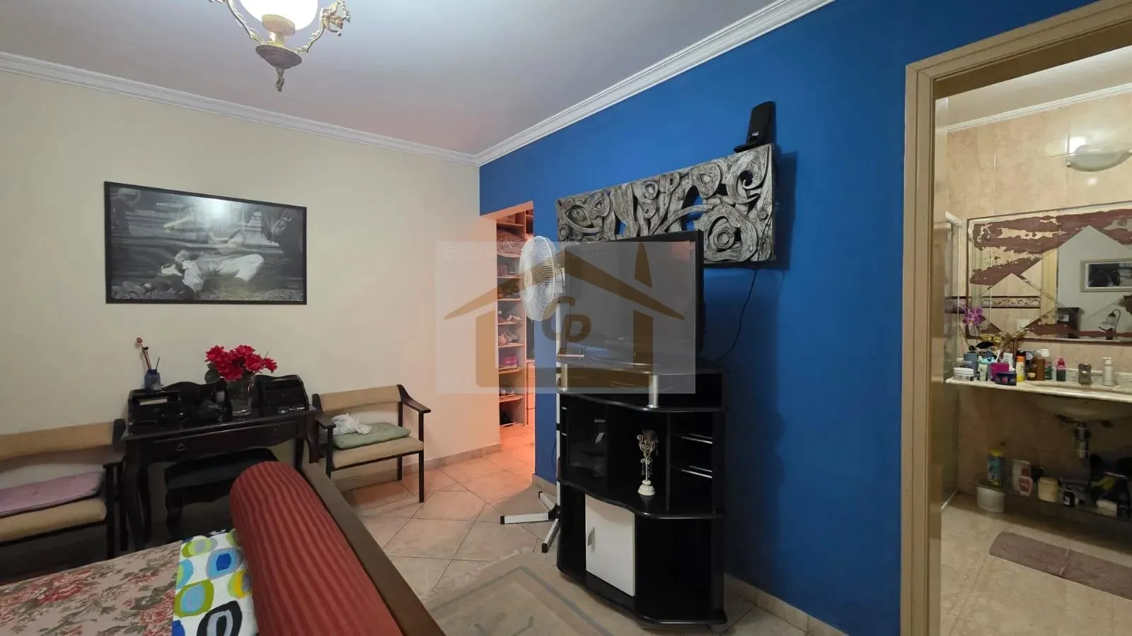 Imagem CASA TÉRREA EM CONDOMÍNIO FECHADO!!! 3 Suítes, 6 vagas *piscina