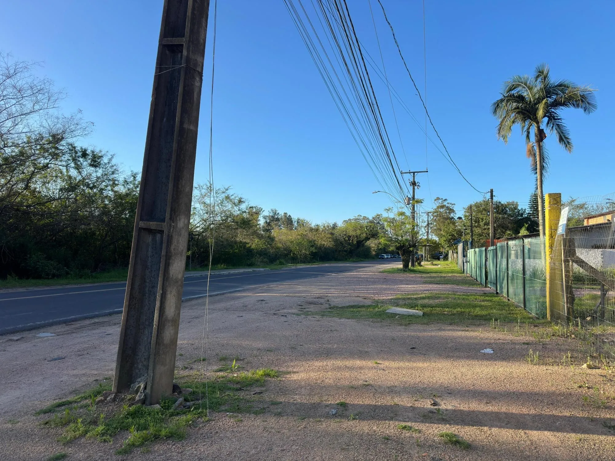 Imagem Terreno plano e murado em Belém Novo - 600m² Pronto para construir!