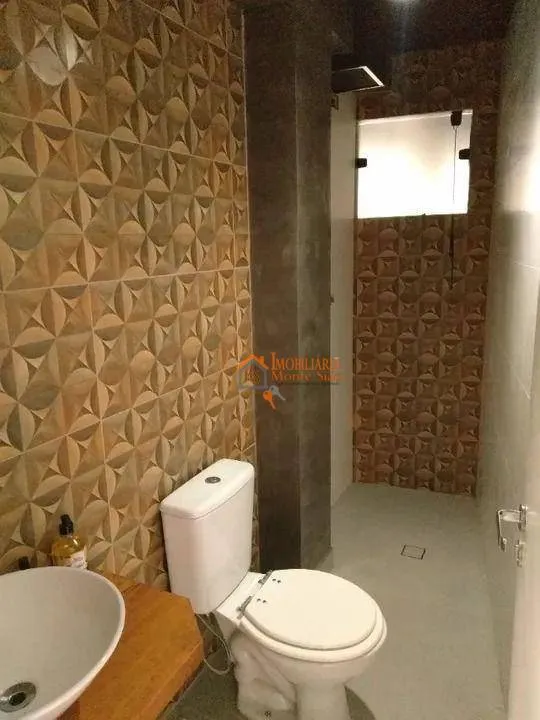 Imagem Casa com 4 dormitórios à venda, 220 m² por R$ 990.000,00 - Jardim São Roberto - Guarulhos/SP