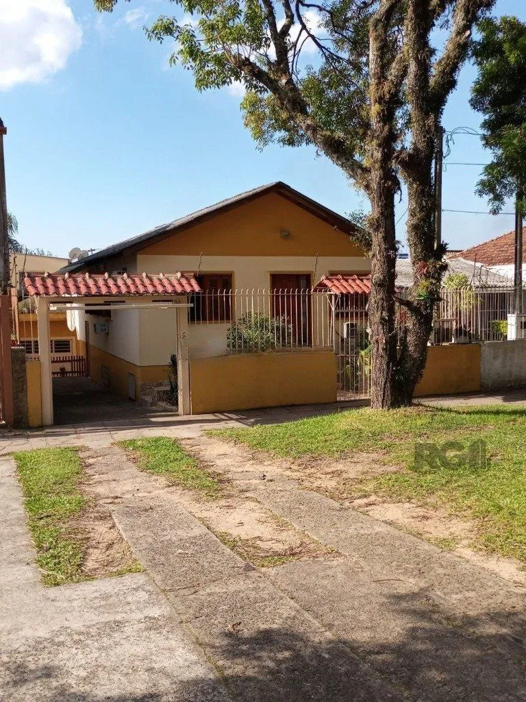 Imagem Casa 4 dormitórios no bairro Vila Ipiranga