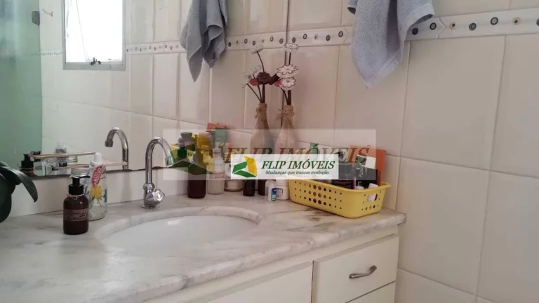 Imagem More em um apartamento de 60 metros quadrados com 1 quarto no miolo do Cambuí - Campinas - SP