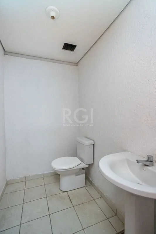 Imagem MÁFFER IMÓVEIS ALUGA - DEPÓSITO / PAVILHÃO 112m² Floresta | Porto Alegre/RS