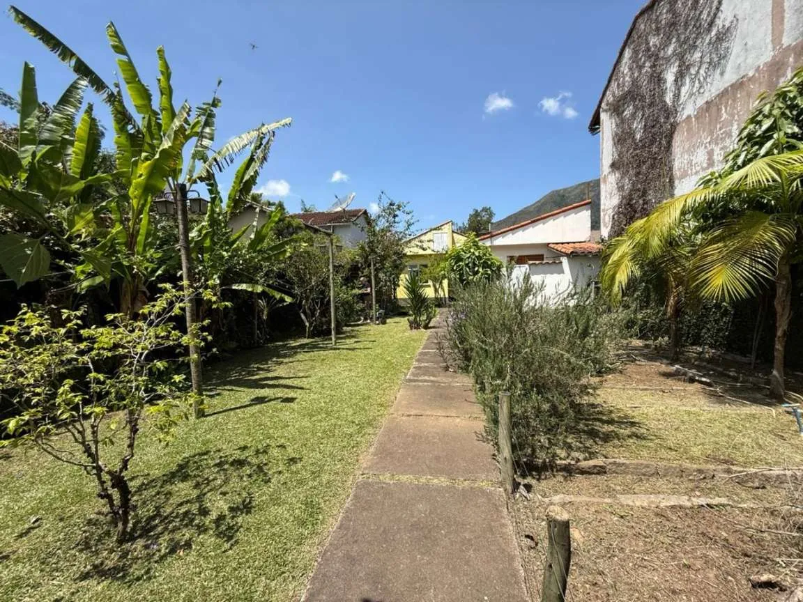 Imagem Casa para Venda em Teresópolis / RJ no bairro Araras