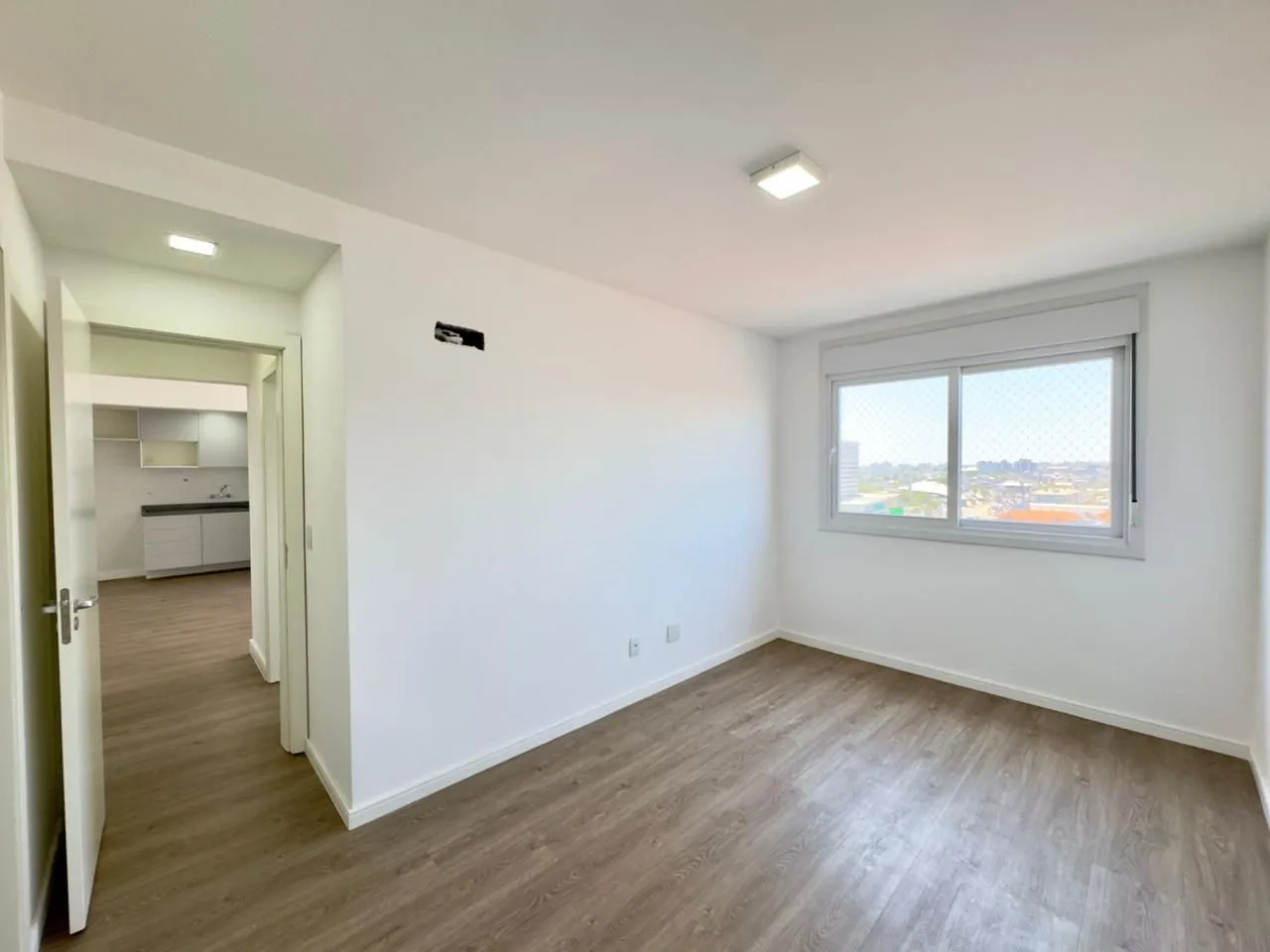 Imagem Apartamento à venda em Porto Alegre, Vila Ipiranga, com 2 quartos, 68m2