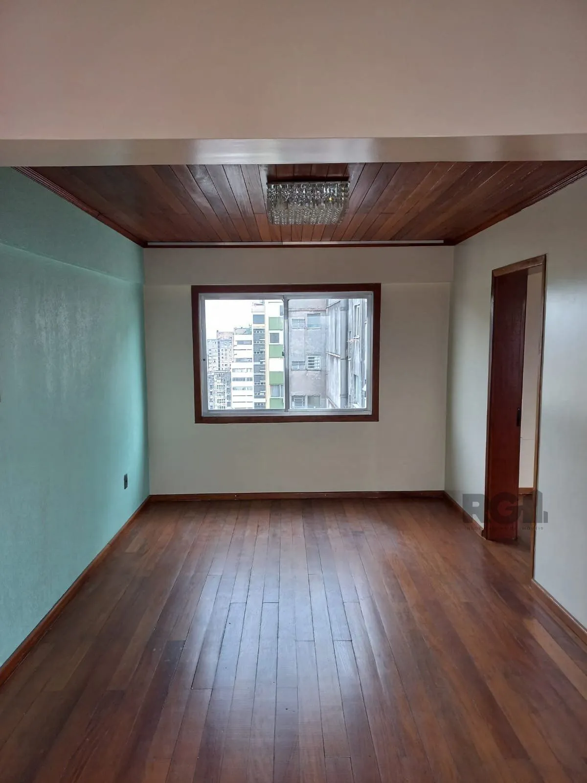 Apartamento de 2 dormitórios no centro venda