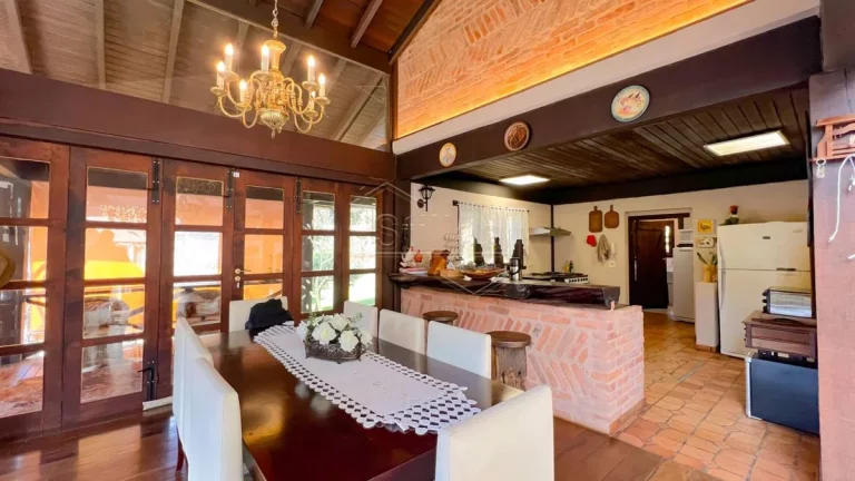 Imagem Casa de Condomínio em Campos do Jordão