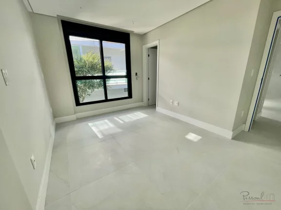 Imagem Excelente apartamento com 1 suíte , lavabo, 1 vaga e hobby box. Condomímio possui salão de festas...