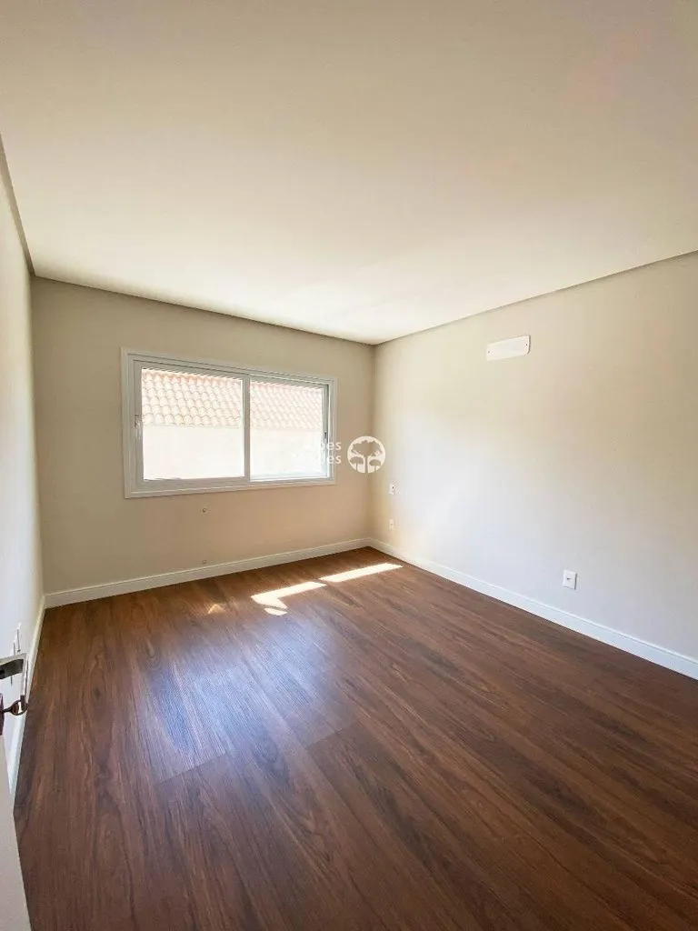 Imagem Vende-se Apartamento no Centro de Canela a 7 minutos da Catedral de Pedra