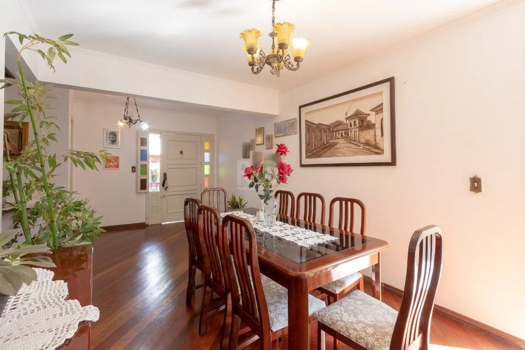 Imagem Casa para Venda - 280m², 3 dormitórios, sendo 1 suites, 2 vagas - Nonoai