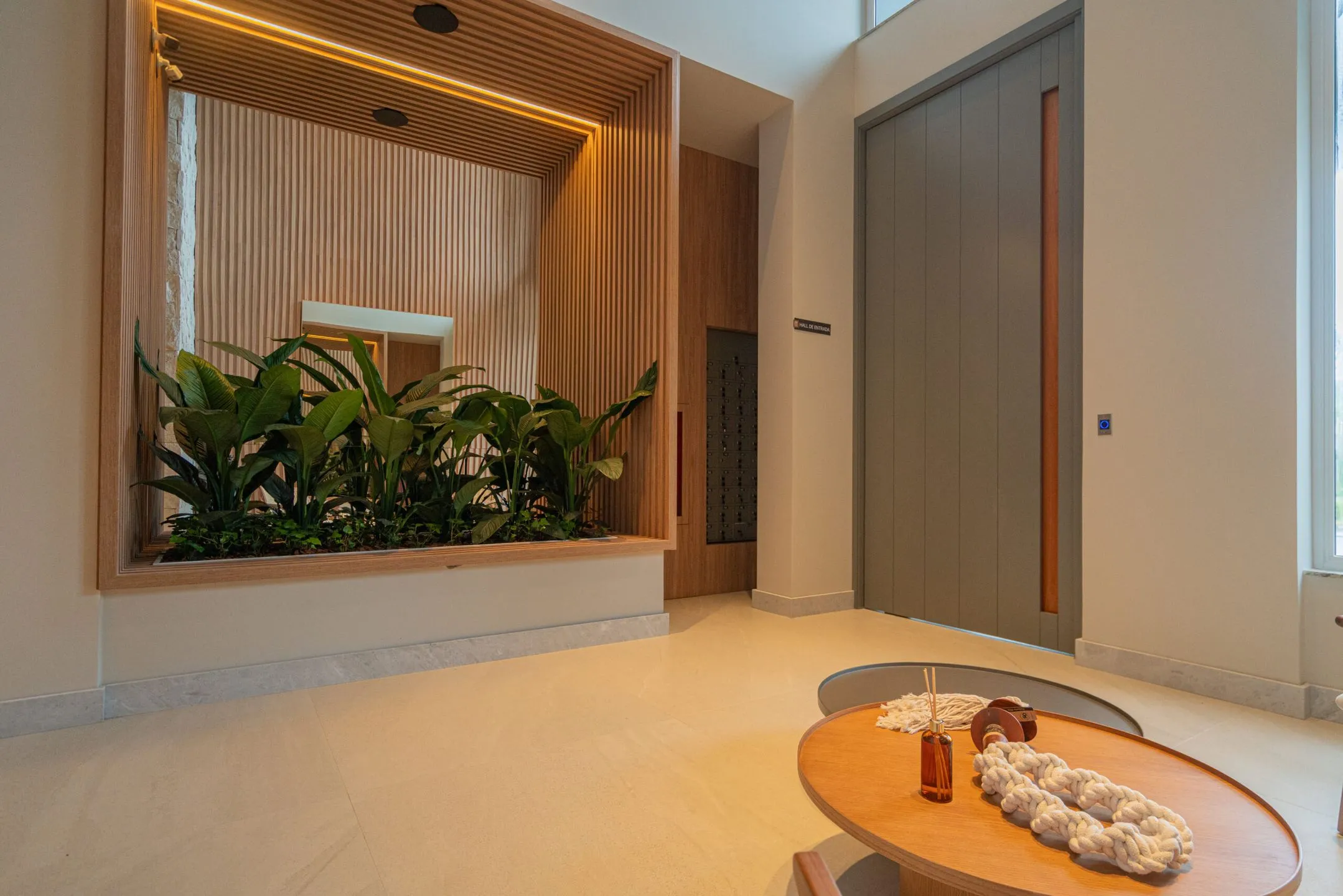 Imagem Apartamento à venda em Torres, Predial, com 2 quartos, 93.9m2