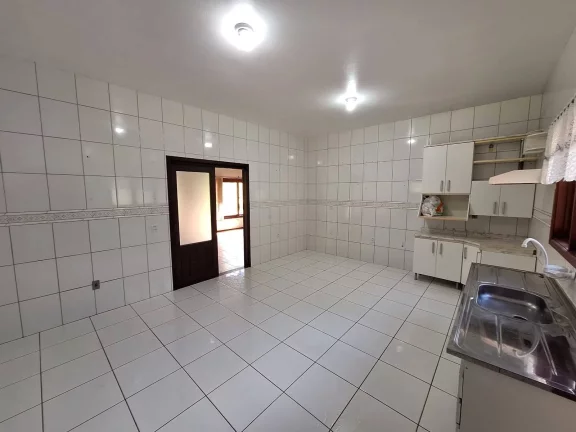 Imagem EXCELENTE OPORTUNIDADE, Casa com 256m², cond fechado, Águas Claras, Viamão