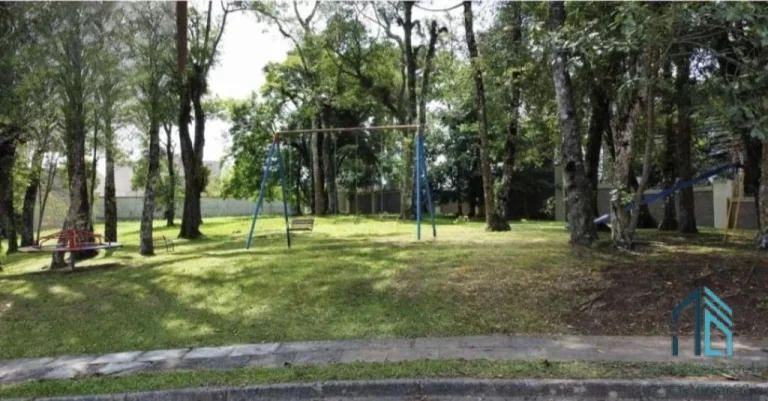 Imagem Terreno em condomínio com área total de 1078,55 m², e área privativa de 862,68 m² Santa Felicidade em Curitiba PR