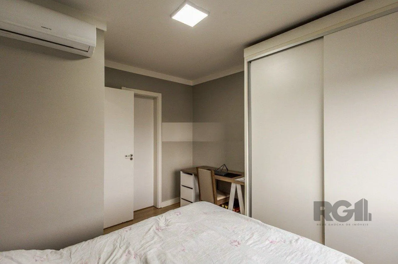 Imagem Apartamento 2 dormitórios, sendo 1 suíte, 63,88 m² de área privativa e 1 vaga(s) de garagem. Localizado na Rua/Av. Luzitana, no bairro Higienópolis em Porto Alegre.