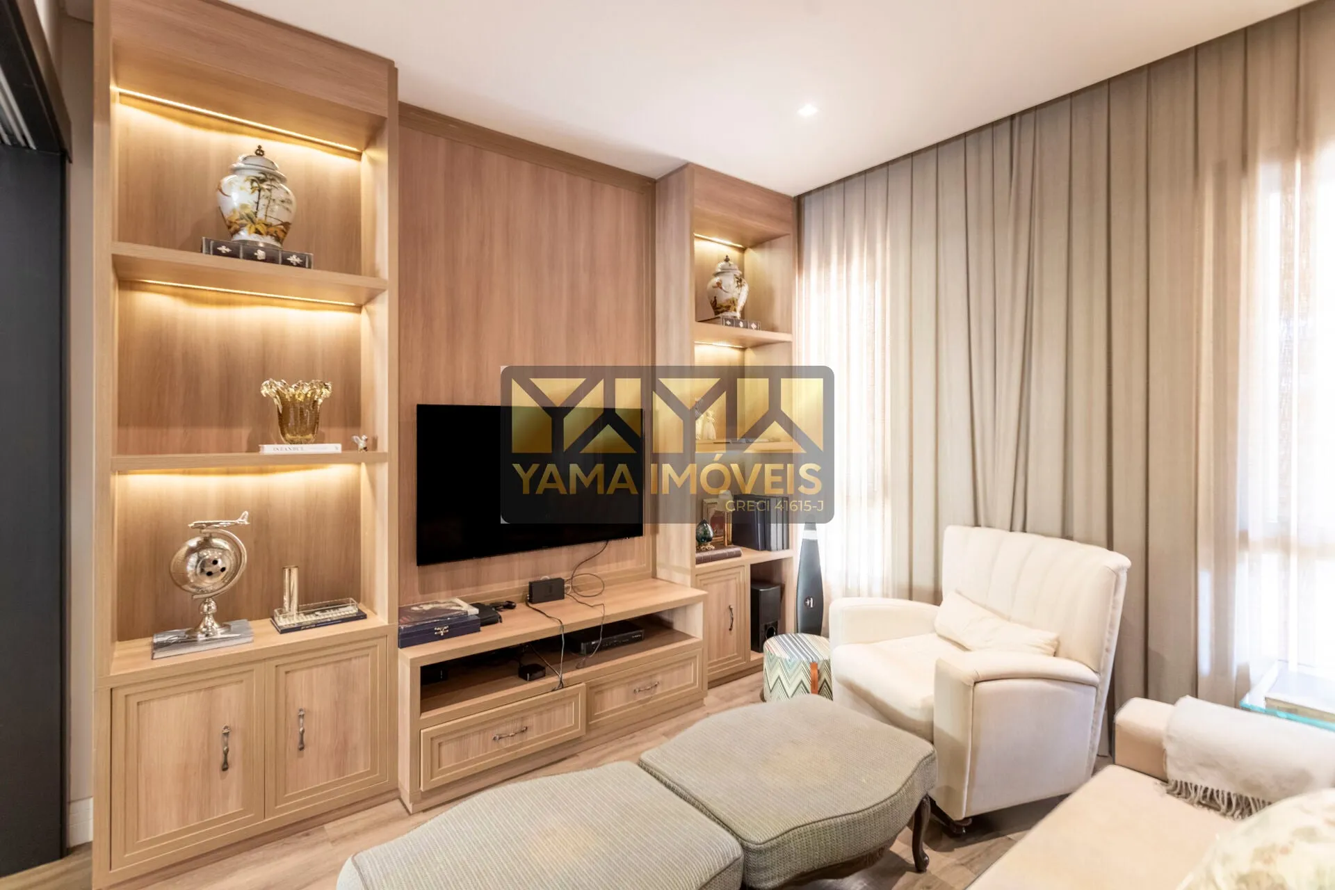 Imagem Casa Alto Padrão Condomínio Aspen 495 m²