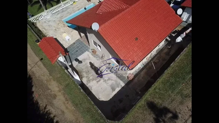 Imagem Chácara com 5 dormitórios à venda, 2400 m² por R$ 1.000.000,00 - Jardim Caju - Pedro de Toledo/SP