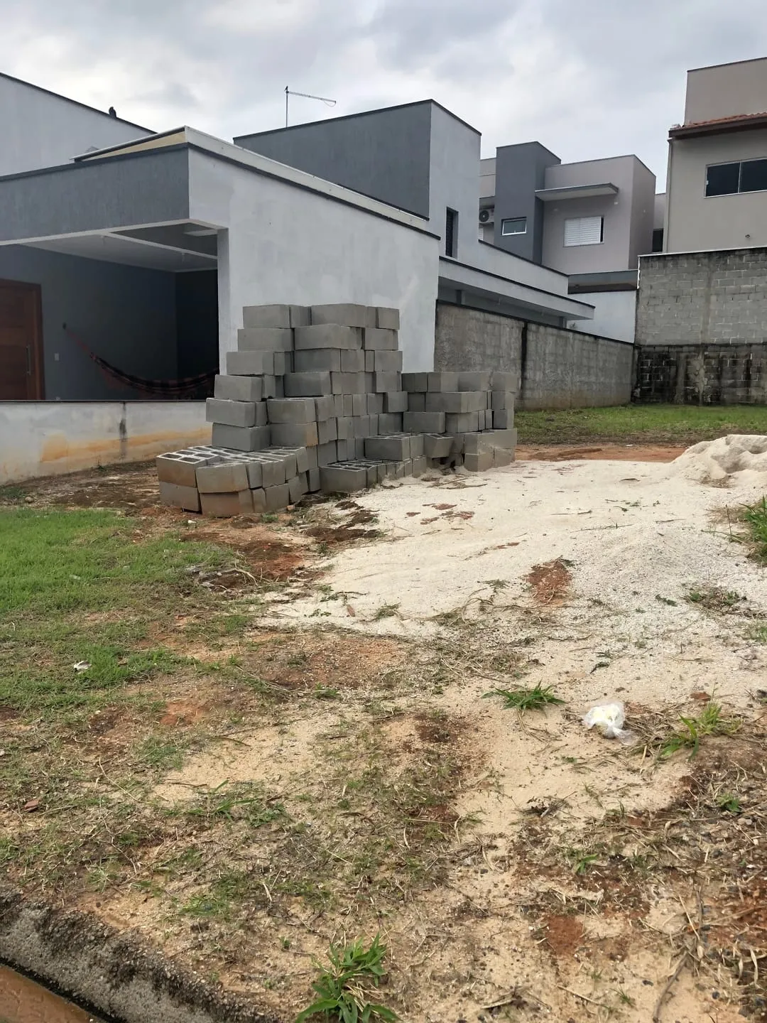 Imagem Terreno à venda 256M², Campo Alegre, Pindamonhangaba - SP | Condomínio Moema Ville