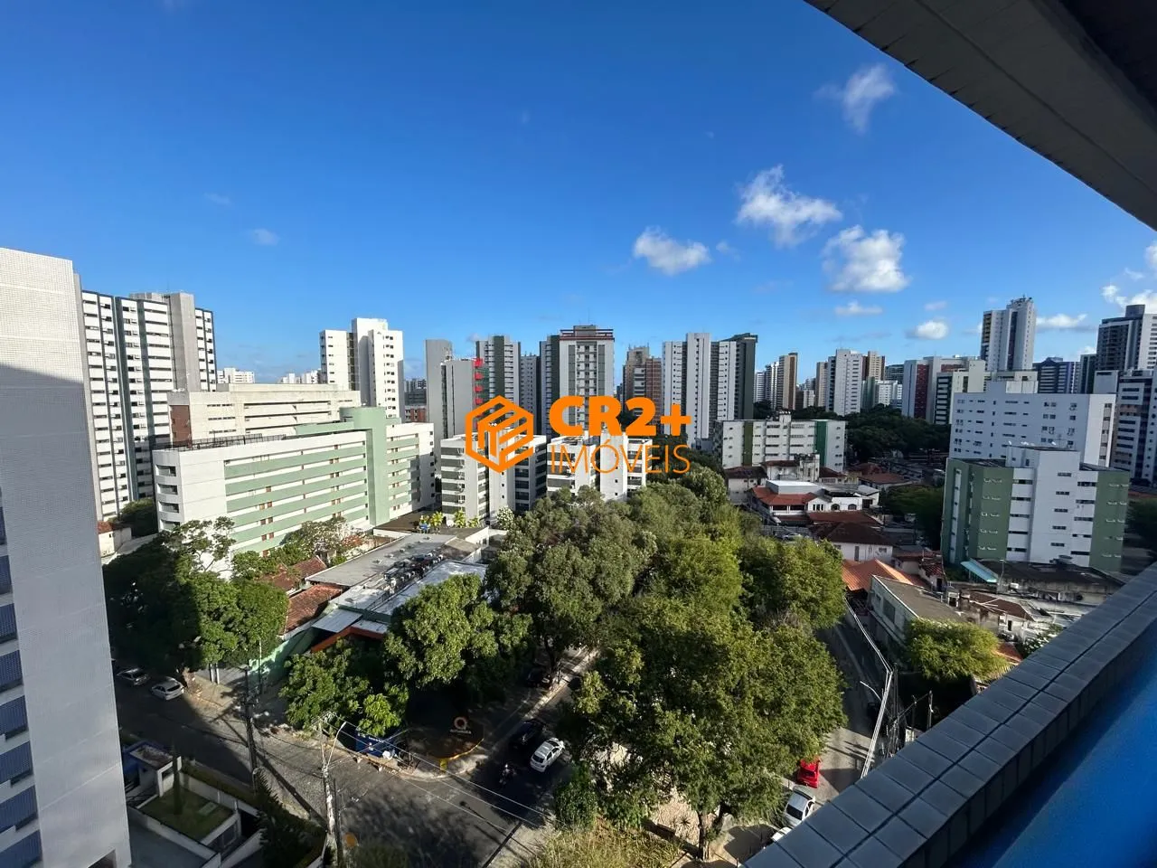 Imagem Apartamento à venda com 185m² , 4 quartos sendo 2 suítes no Espinheiro.