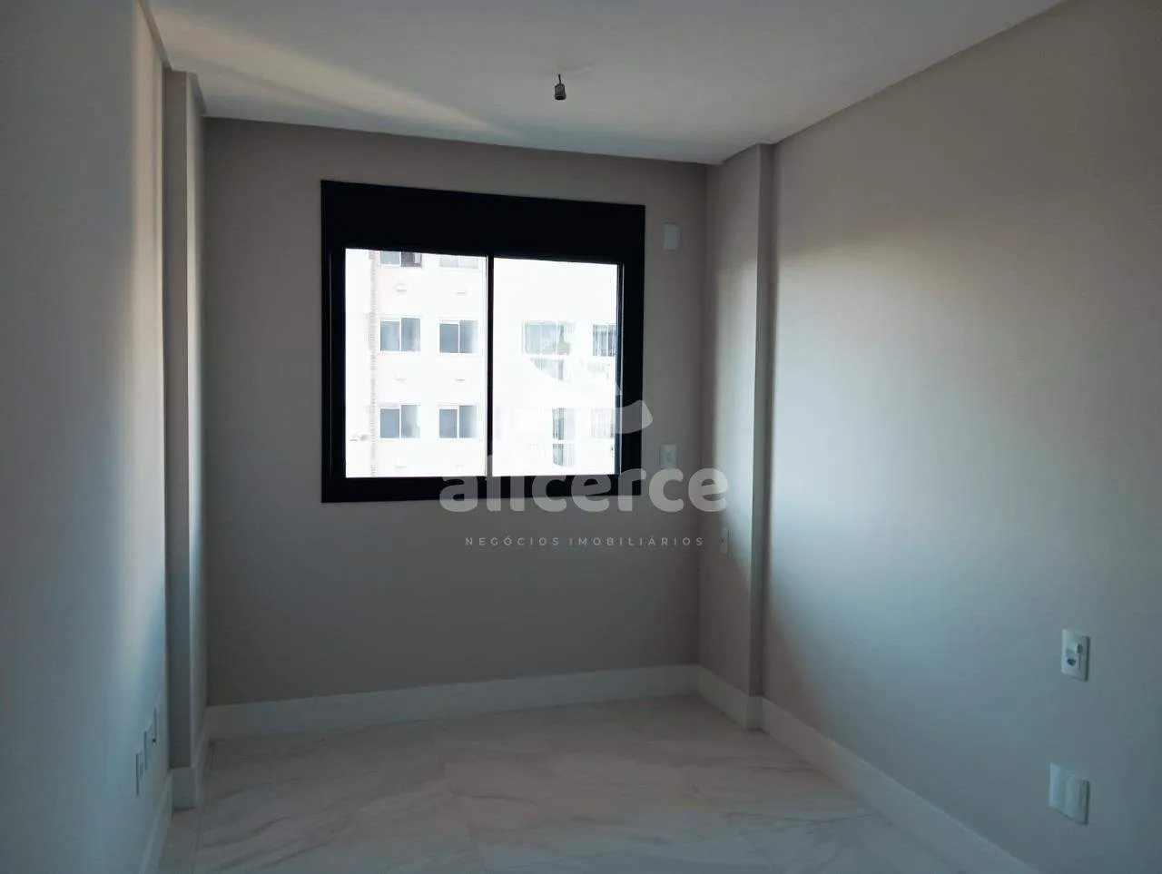 Imagem Apartamento à venda com 2 quartos 2 suítes, 96m² em Campinas São José