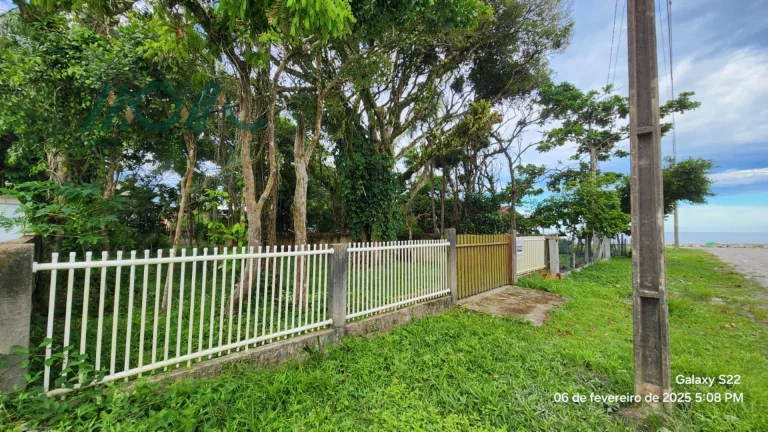 Imagem Terreno 50 metros do mar, excelente localização em Itapoá SC
