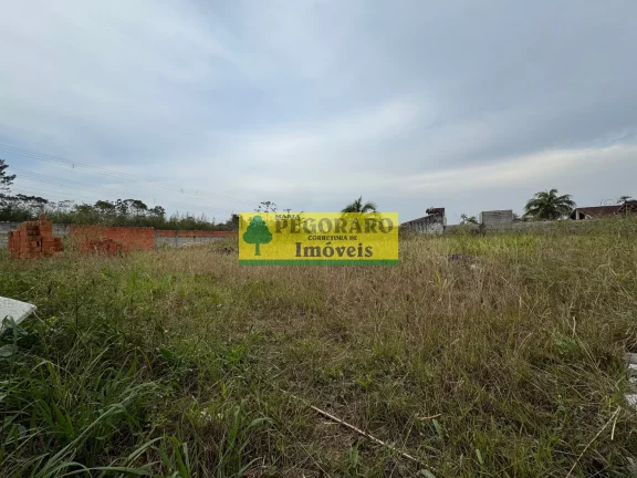 Imagem Terreno de Esquina no Getuba - 1.118 m²: Plano, Murado, Pavimentado, Água e Luz Instalados