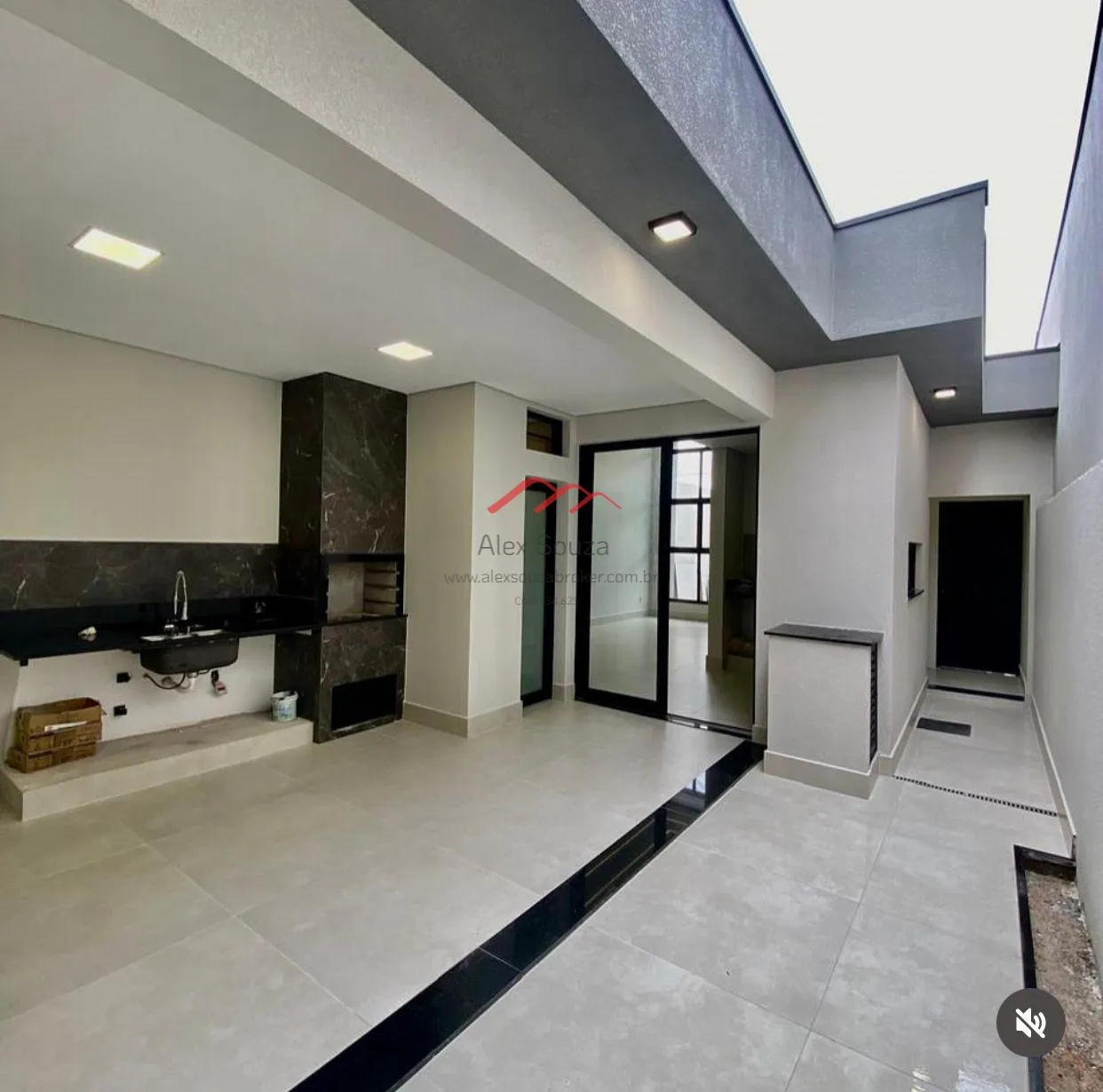 Imagem Casa para Venda em Hortolândia, Loteamento Jardim Vila Verde, 3 dormitórios, 1 suíte, 2 banheiros, 2 vagas