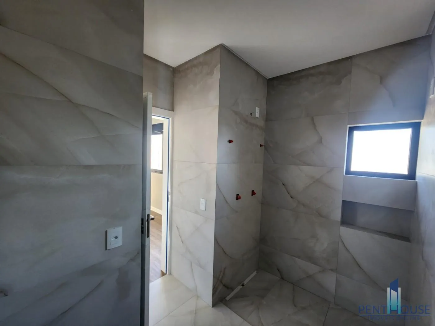 Imagem Cobertura Duplex para Venda em Balneário Camboriú, CENTRO, 3 dormitórios, 3 suítes, 4 banheiros, 3 vagas