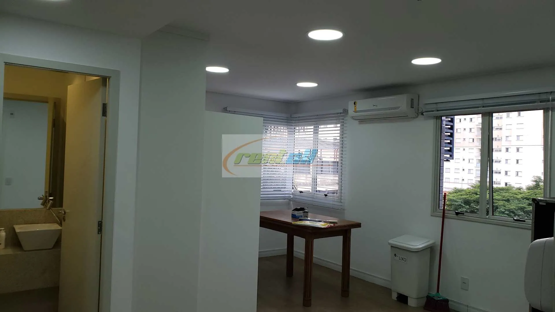 Imagem Conjunto Comercial/Sala