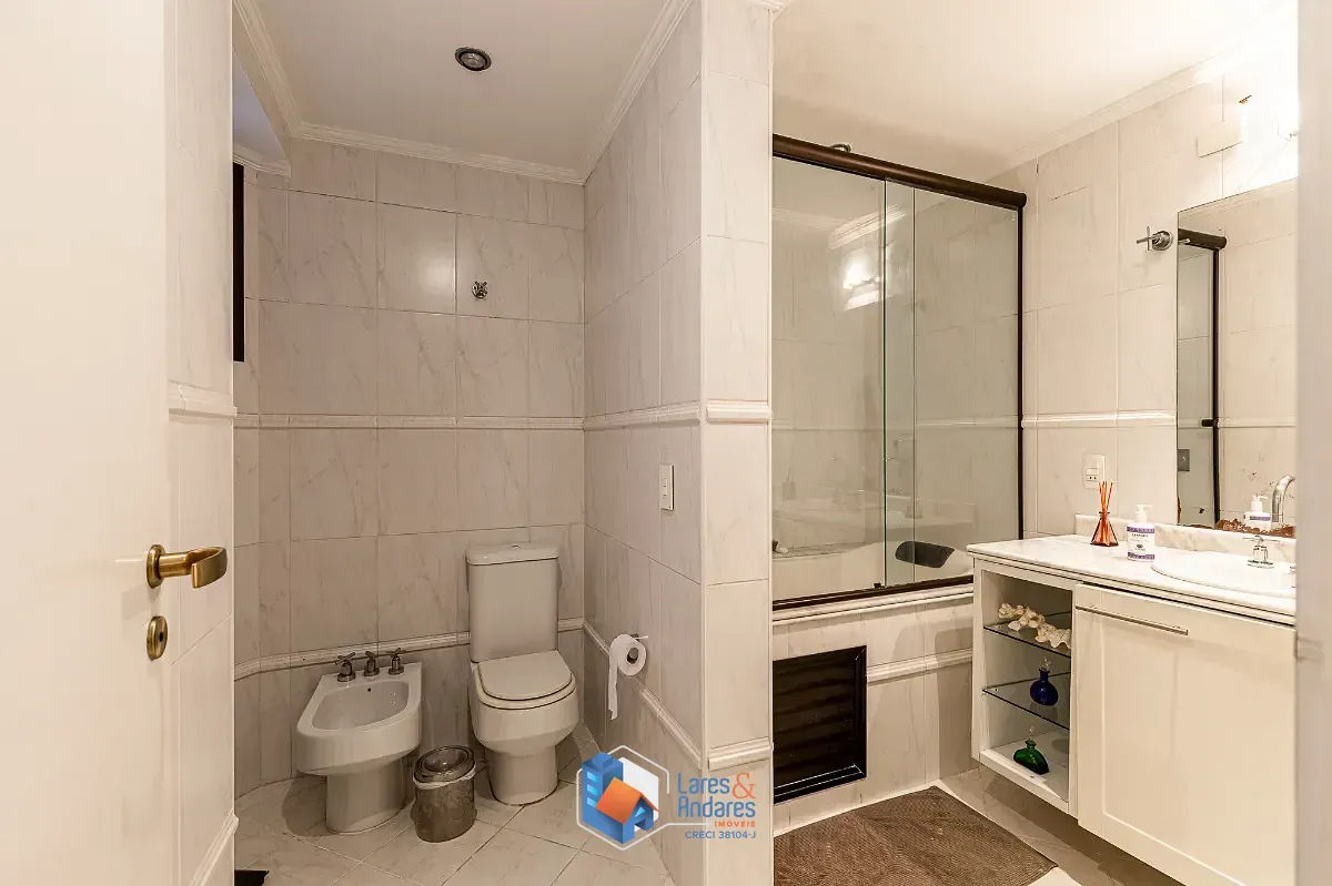 Imagem Apartamento para venda em Vila Uberabinha com 3 quartos, sendo 1 suíte, 147m²