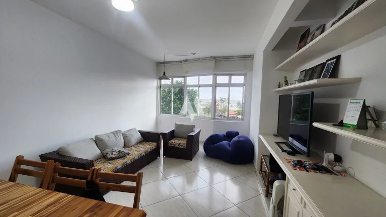 Apartamento Padrão à venda com 2 dormitórios e Vista para o mar no bairro Itararé de São Vicente/SP