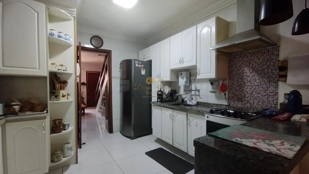 Imagem Casa em Condomínio para Venda em Teresópolis / RJ no bairro Panorama