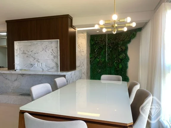 Imagem Apartamento Mobiliado com Suíte e Vista para o Pôr do Sol

Brilhante Imóveis apresenta este belí...