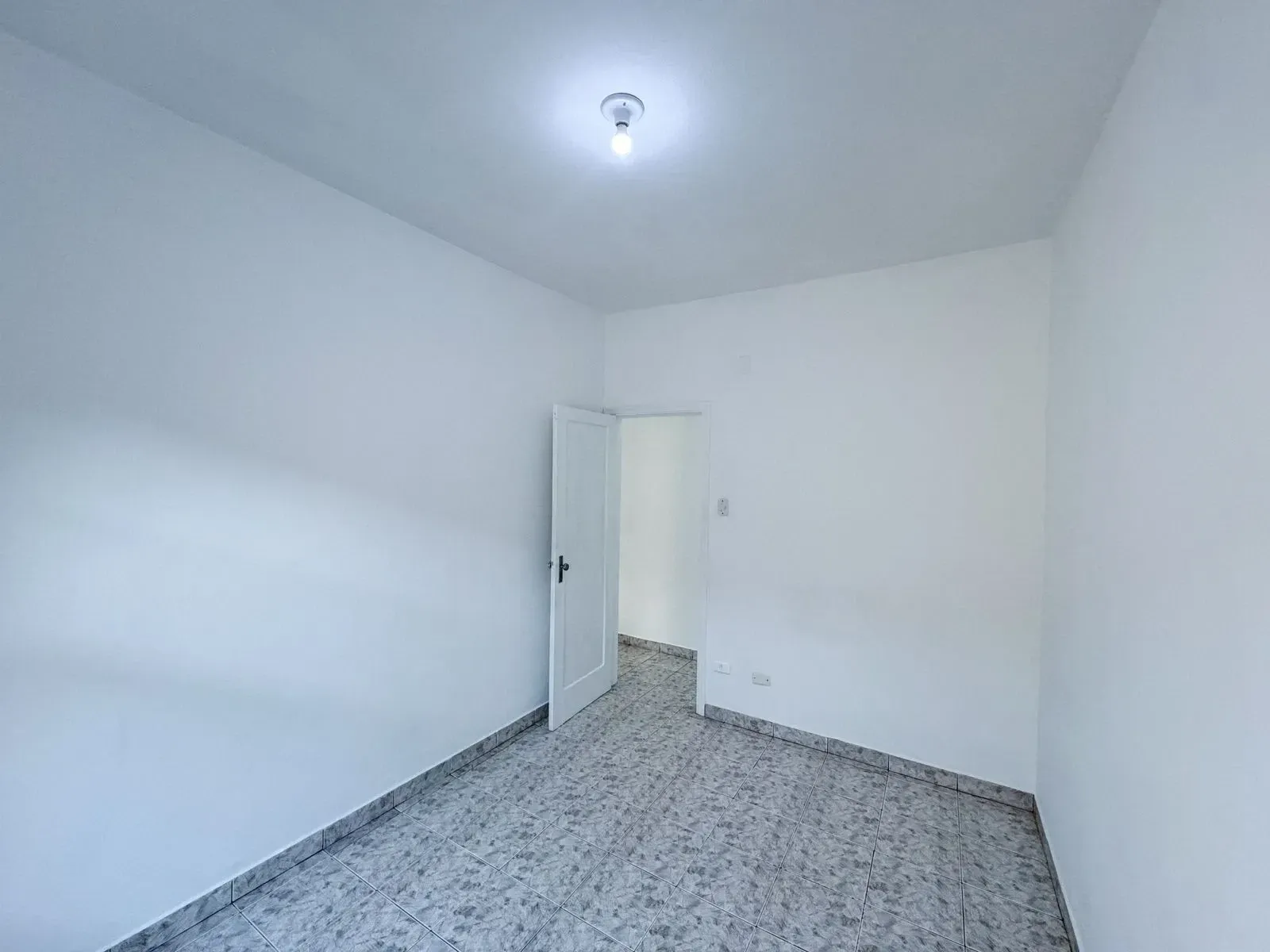 Imagem Apartamento com 2 Quartos para Alugar, 78 m² em Gonzaga - Santos