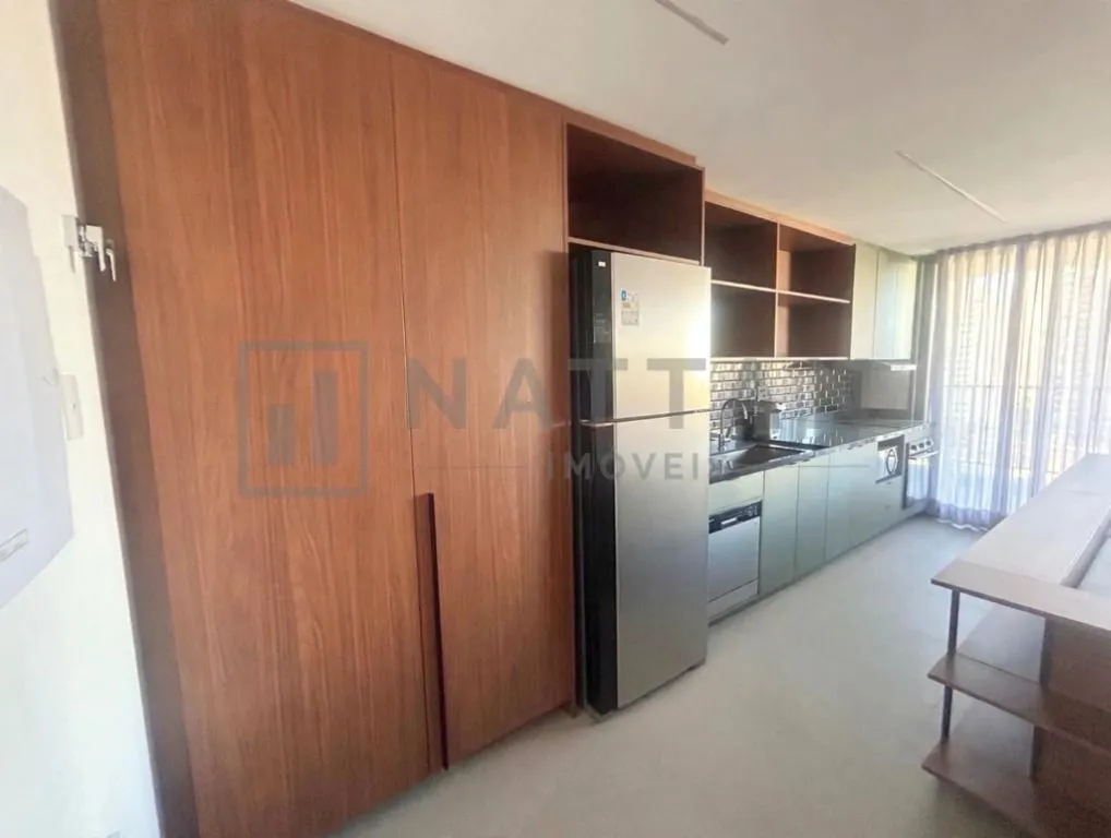 Imagem Apartamento mobiliado com varanda ampla, vista para área verde e cozinha integrada planejada