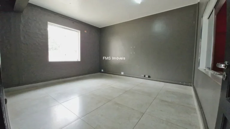 Imagem Loja com 180m2 em Pinheiros.