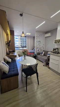 Imagem Belíssimo Studio com 33,9m² com Garagem no Córrego grande.