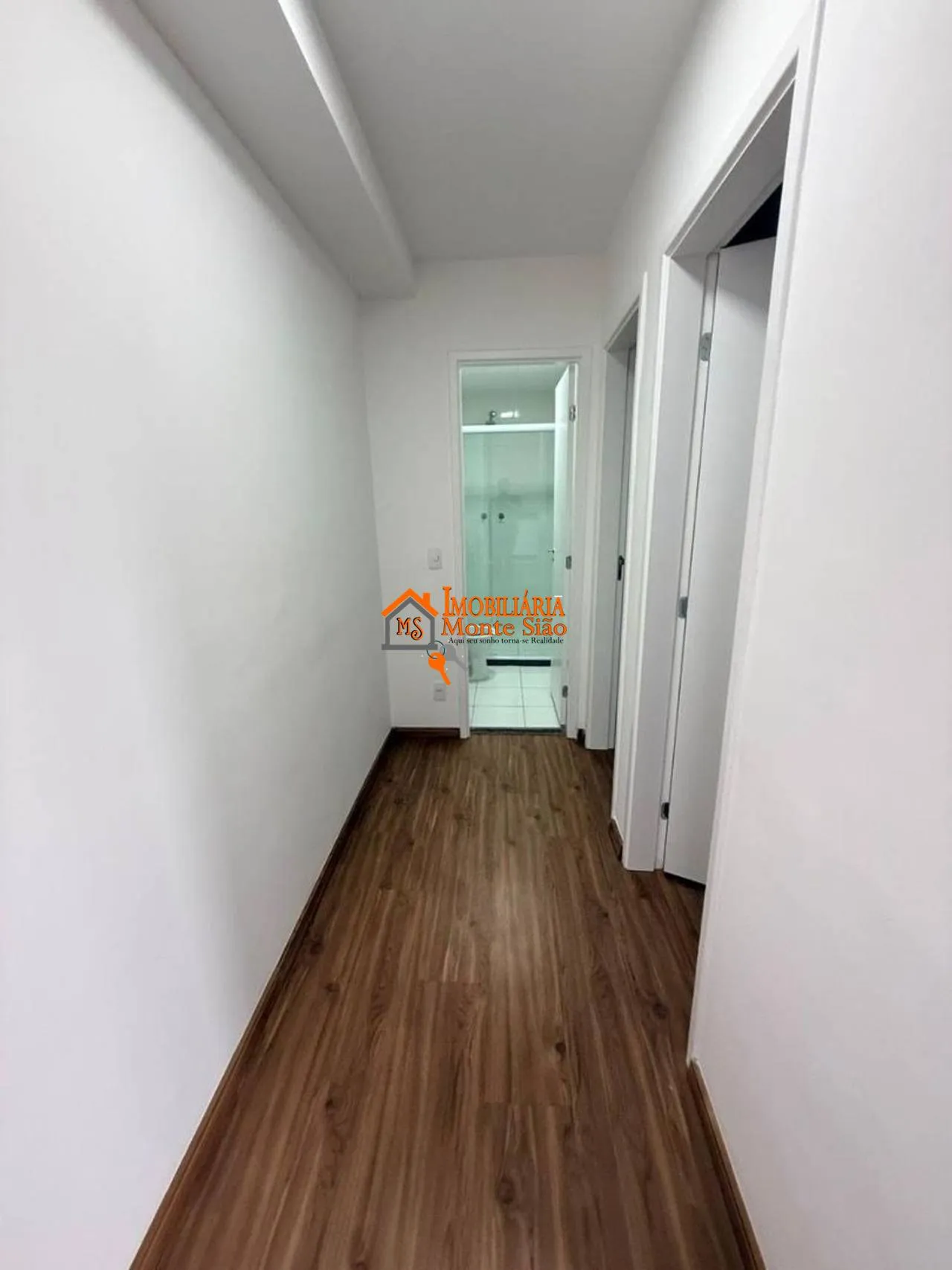 Imagem Apartamento com 2 dormitórios à venda, 44 m² por R$ 360.400,00 - Água Chata - Guarulhos/SP