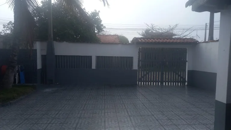 Imagem Casa para Venda em Itanhaém, Gaivota (Praia), 2 dormitórios, 1 suíte, 1 banheiro, 4 vagas