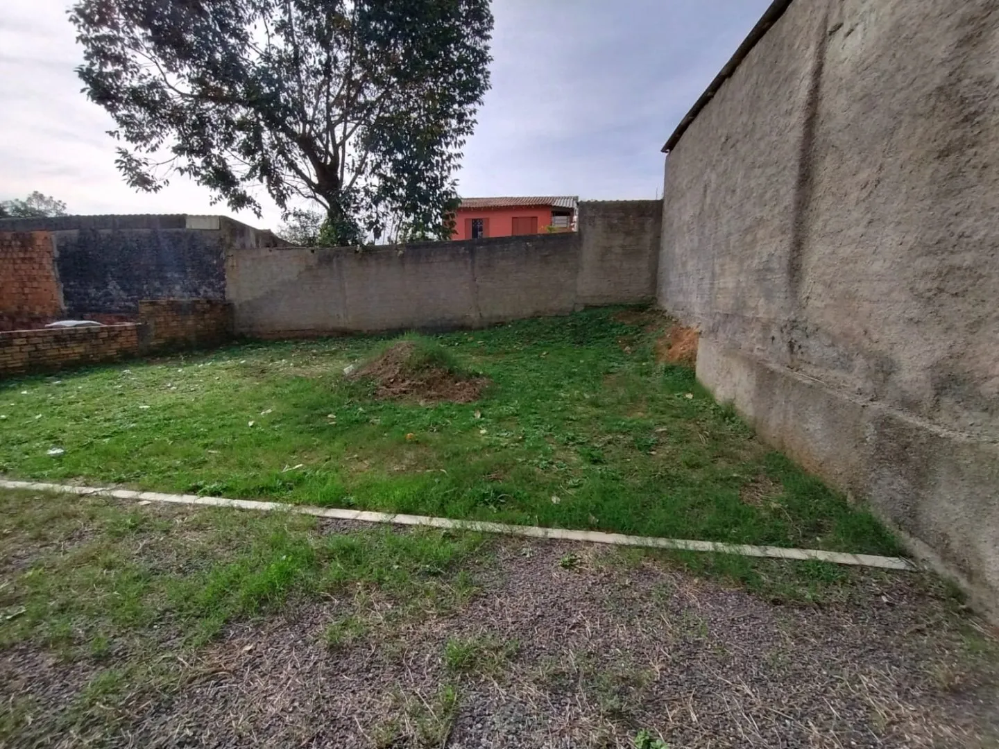 Imagem Casa à venda em Mendanha, Viamão: confira essa oportunidade!