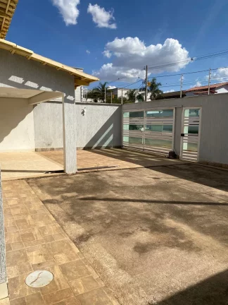 Imagem Casa à venda no bairro Universitário - Goianésia/GO