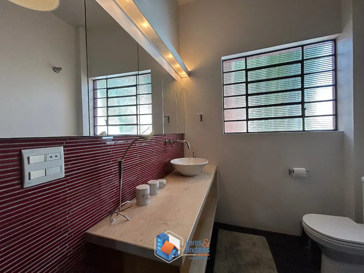 Imagem Casa de vila para venda em Jardim Hípico com 3 quartos, sendo 1 suíte, 228m²