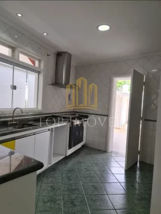 Imagem Aluguel - Casa Alto Padrão no Condomínio Sunset, Jardim Aquarius – São José dos Campos | 4 Dormitórios, Piscina, Vista para Praça do Monumento Japonês | 285m² | R$ 15.560