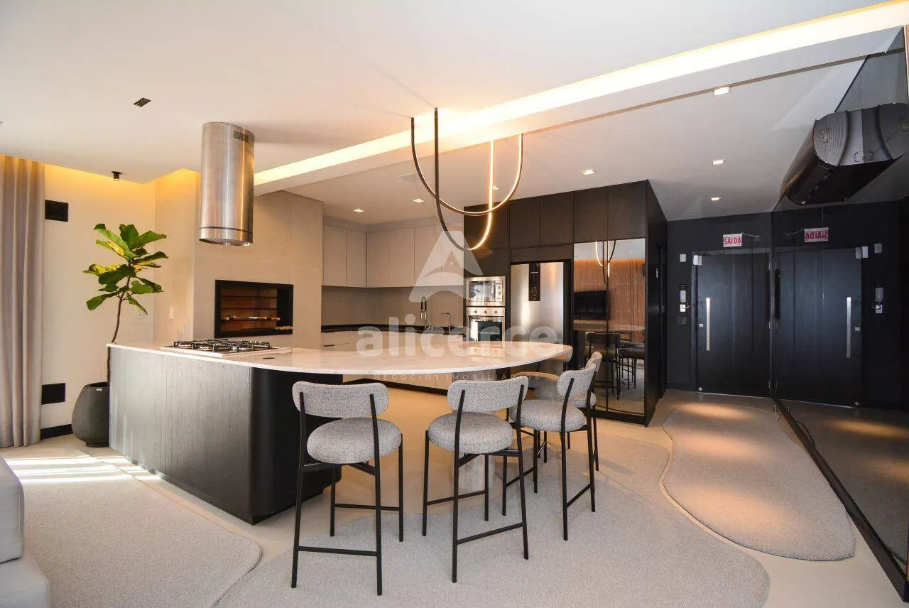 Imagem Apartamento à venda com 2 quartos 2 suítes, 74,27m² em Centro Florianópolis