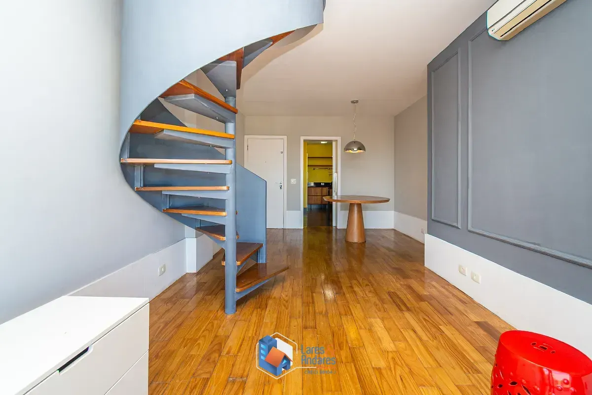 Imagem Cobertura para venda em Moema com 2 quartos, sendo 1 suíte, 183m²