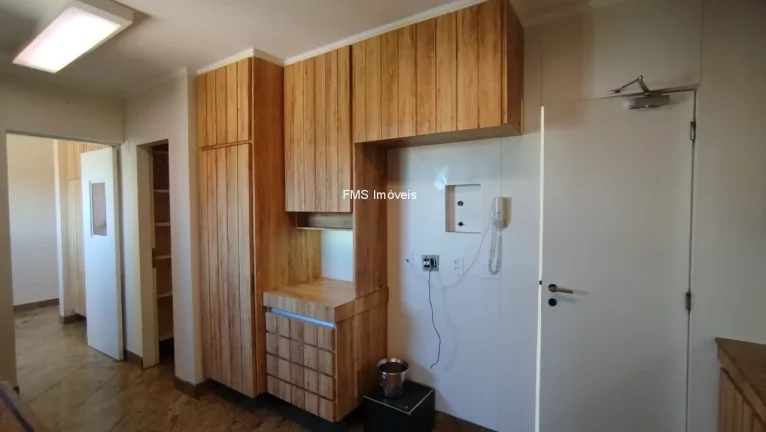 Imagem Aluga Cobertura Duplex no Real Parque, com 3 suítes, 3 salas, 6 banheiros, 6 vagas, 490m².
