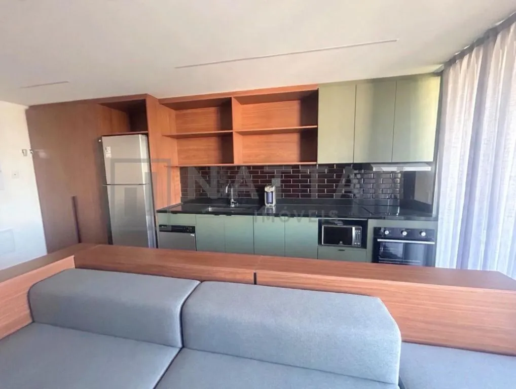 Imagem Apartamento mobiliado com varanda ampla, vista para área verde e cozinha integrada planejada