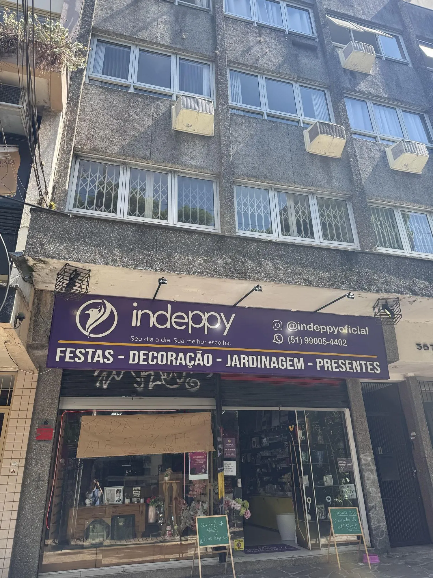 Imagem Loja comercial à venda, localizada no coração da Cidade Baixa, em Porto Alegre, RS 11x33