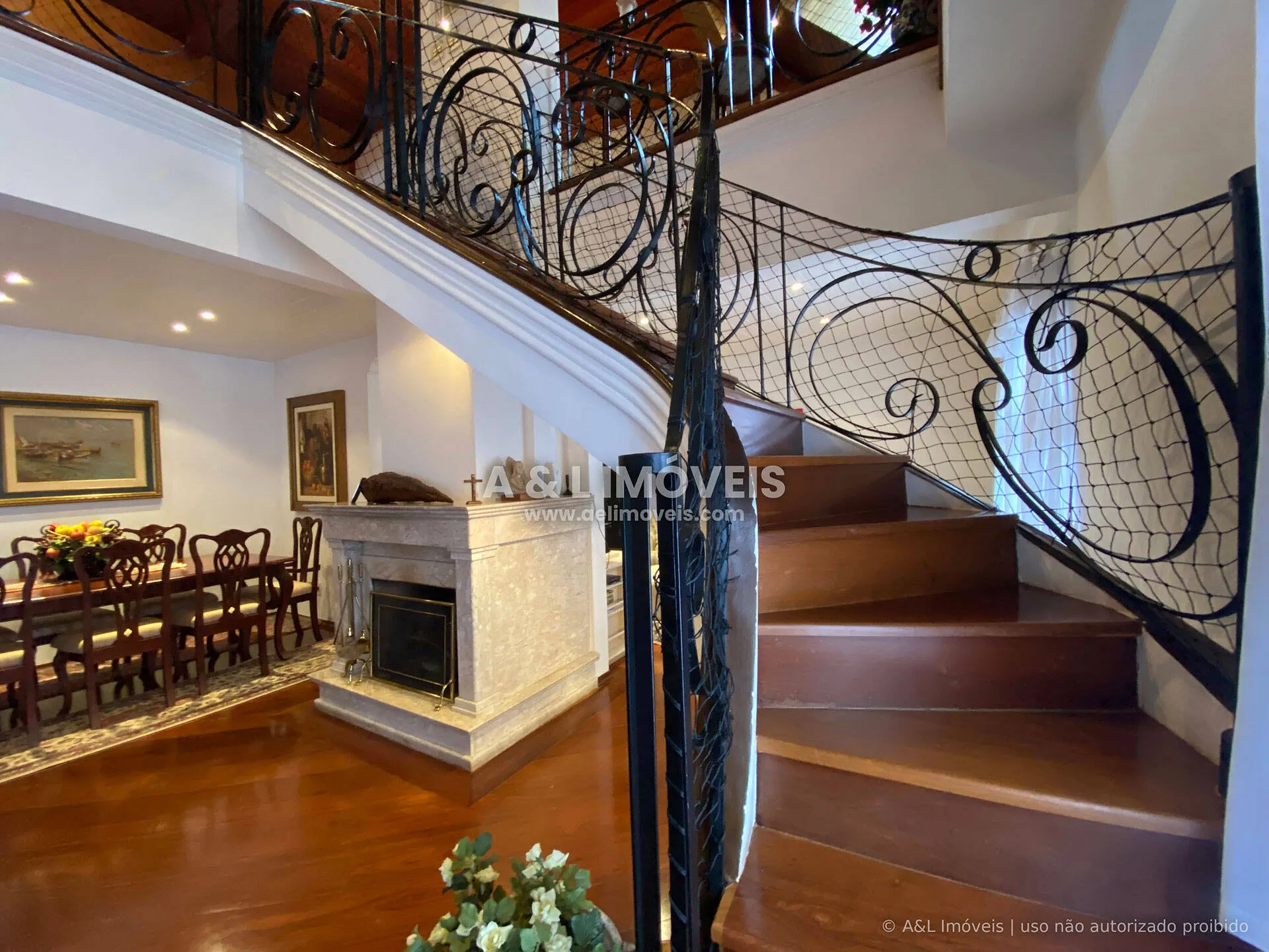 Imagem Apartamento Duplex Capivari | 326 m², 5 Suítes e SPA - Campos do Jordão