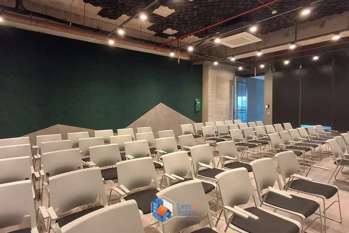 Imagem Conjunto comercial para venda em Água Branca, 69m²